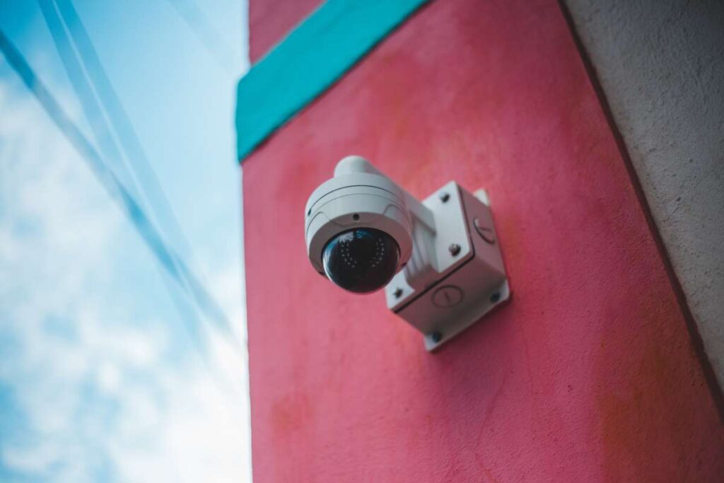 how do you know if a security camera is recording (3)
